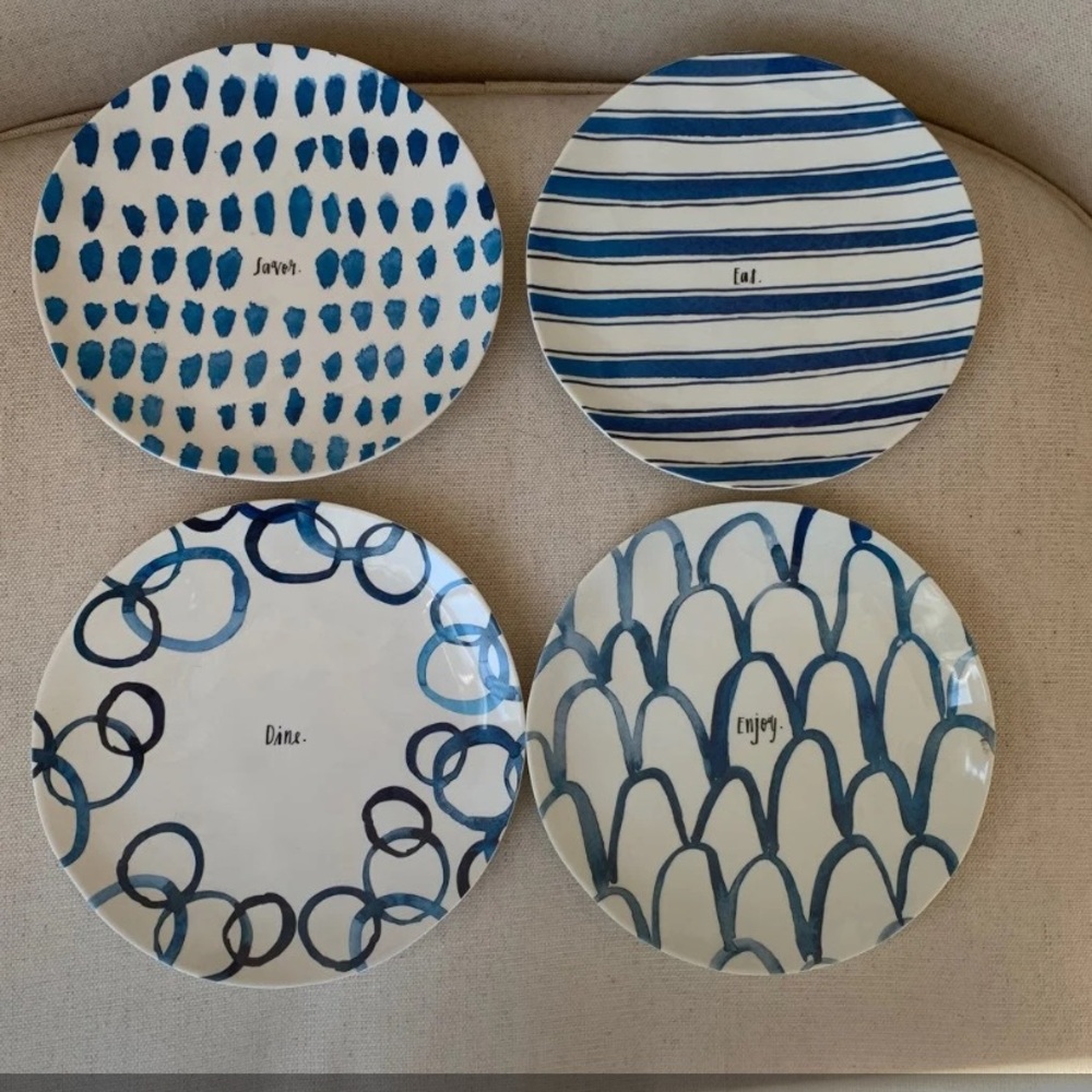 Rae Dunn melamine plate set